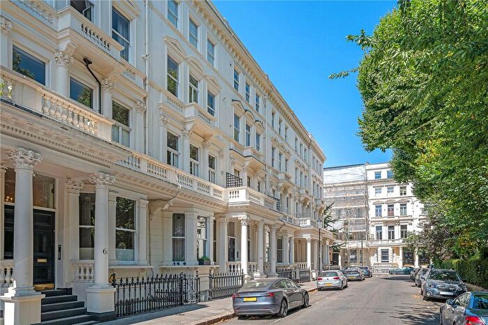 2 Bedroom Flat For Sale In Earl's Court Square, Earl's Court, SW5