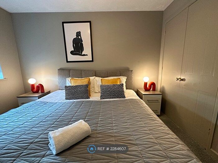 3 Bedroom Semi-Detached House To Rent In Aden Court, Swindon, SN25