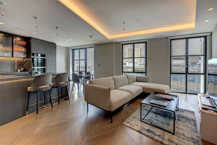 2 Bedroom Flat For Sale In Cleveland Street, London, W1T