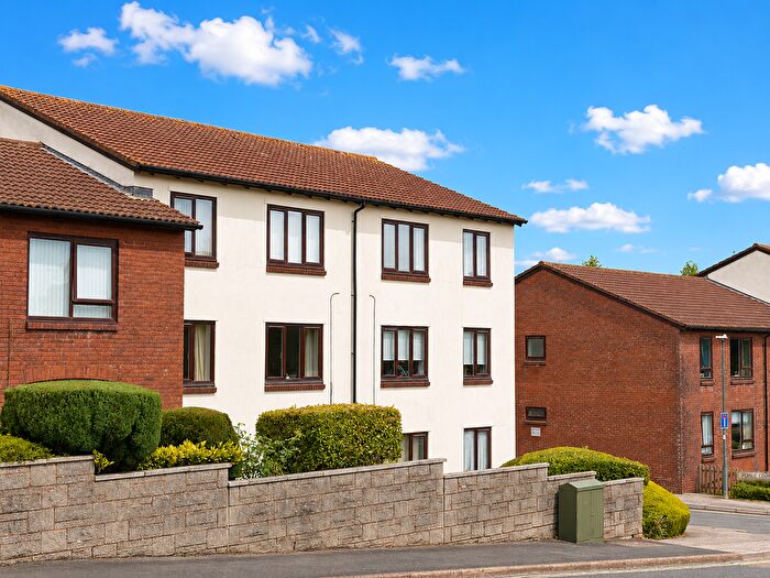 2 Bedroom Property For Sale In Pebble Court, Goodrington, Paignton, TQ4