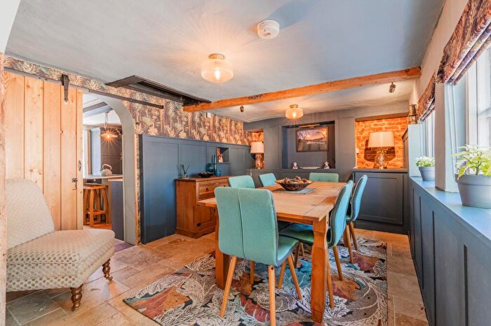 3 Bedroom Terraced House For Sale In Fabulous Grade Ii Listed Period Home In Mattishall, NR20