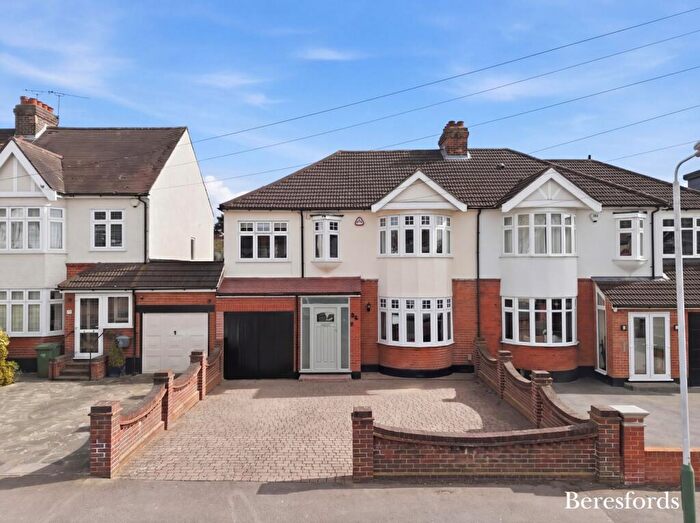 4 Bedroom Semi Detached House For Sale In Fairholme Avenue, Gidea Park, RM2