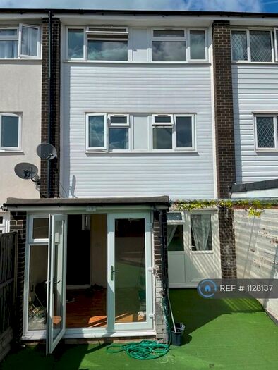 5 Bedroom Terraced House To Rent In Jessop Road, Stevenage, SG1