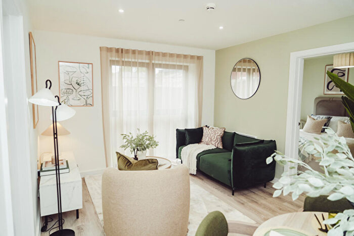 2 Bedroom Apartment To Rent In Goodwin Close, Derby, DE1