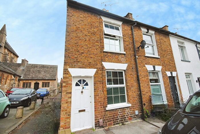 2 Bedroom End Terrace House For Sale In Duke Street, Watford, WD17
