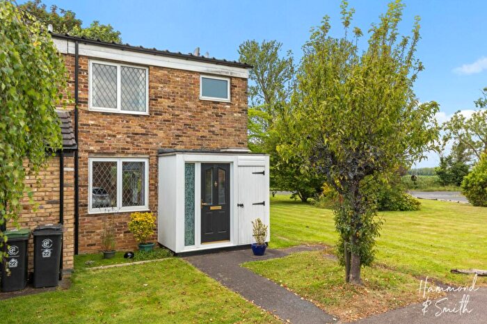 3 Bedroom End Of Terrace House For Sale In Highfield Green, Epping, CM16