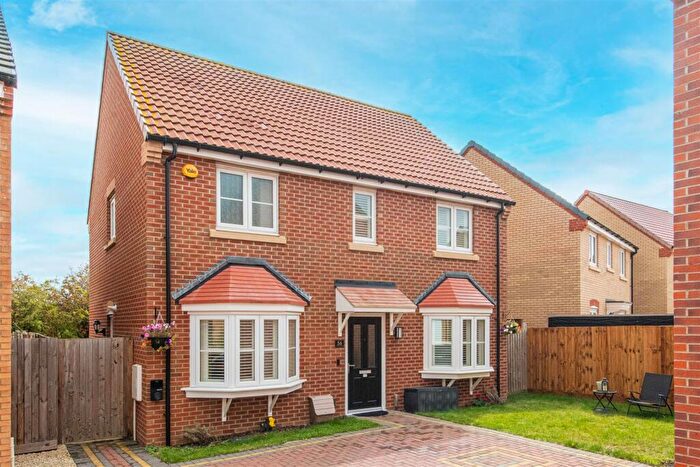 4 Bedroom Detached House For Sale In Livingstone Road, Oakley Vale, Corby, NN18