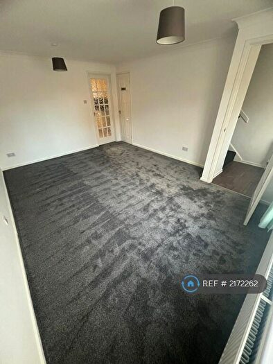 2 Bedroom Semi-Detached House To Rent In Emerald Grove, Hull, HU3