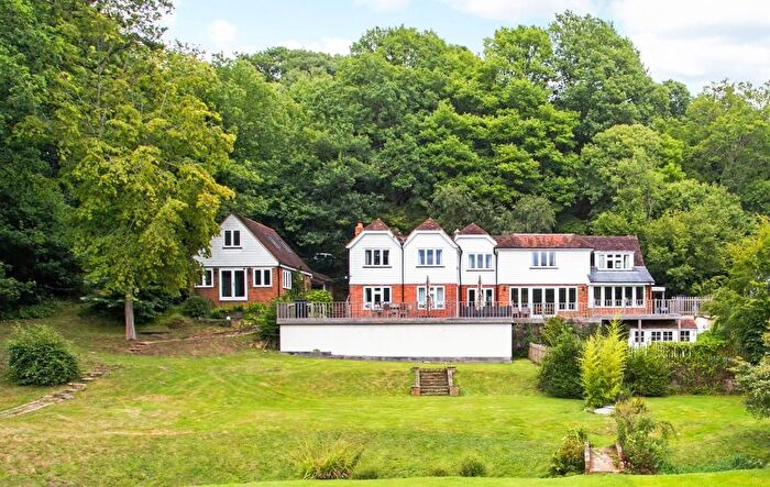 5 Bedroom Detached House For Sale In Friezley Lane, Cranbrook, Kent, TN17