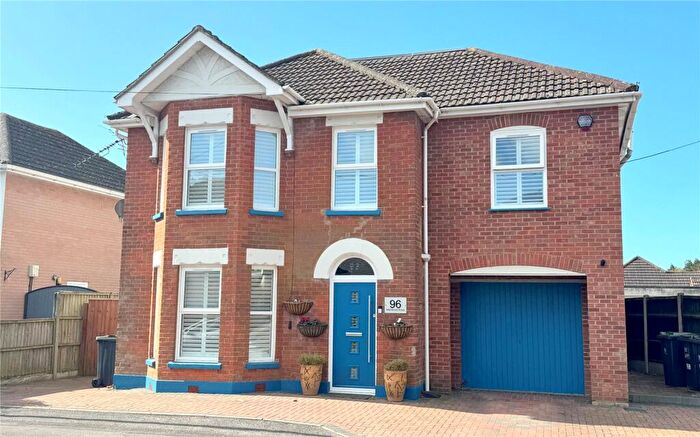 5 Bedroom Detached House For Sale In Ringwood Road, Walkford, Christchurch, Dorset, BH23