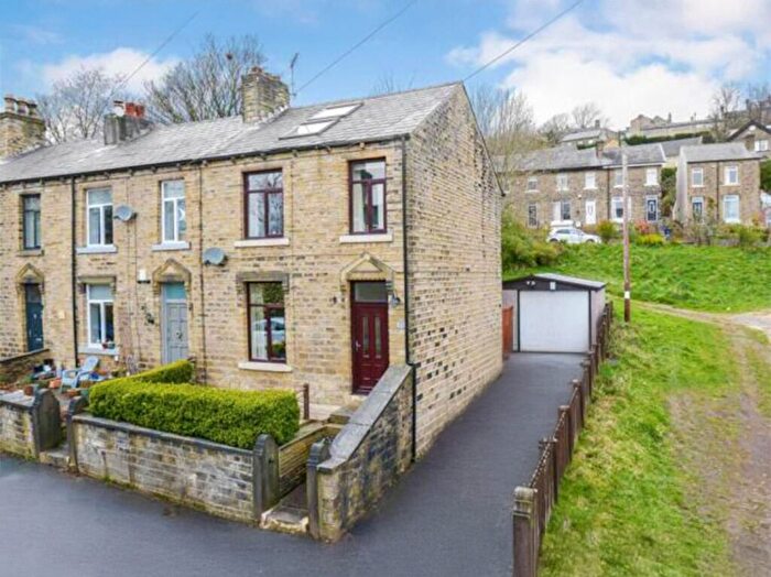 3 Bedroom Terraced House For Sale In Longcroft Street, Golcar, HD7