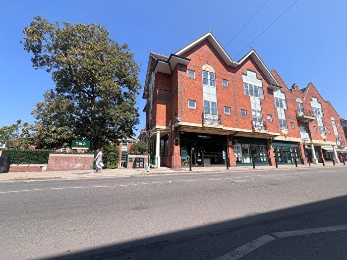 1 Bedroom Flat To Rent In High Street, Guildford, GU1