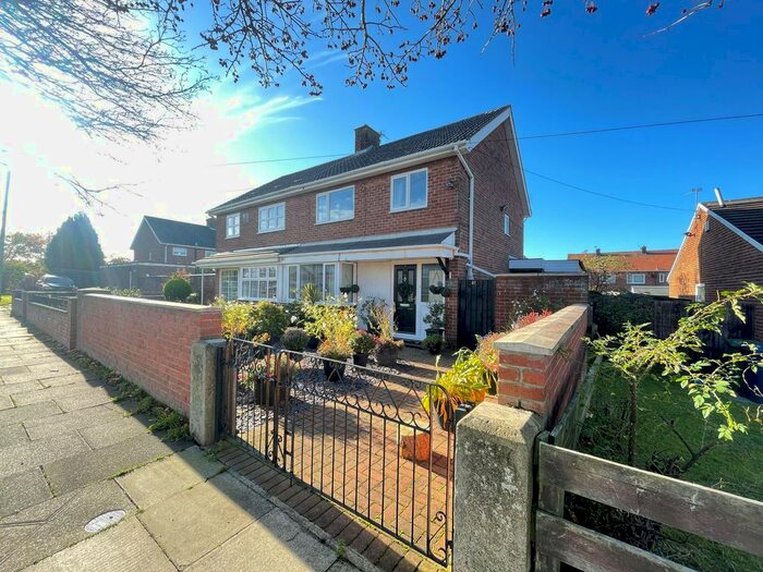 3 Bedroom Semi-Detached House To Rent In Edinburgh Road, Jarrow, NE32