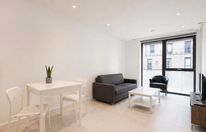 1 Bedroom Flat To Rent In Longford Street, Regent's Park, London, NW1