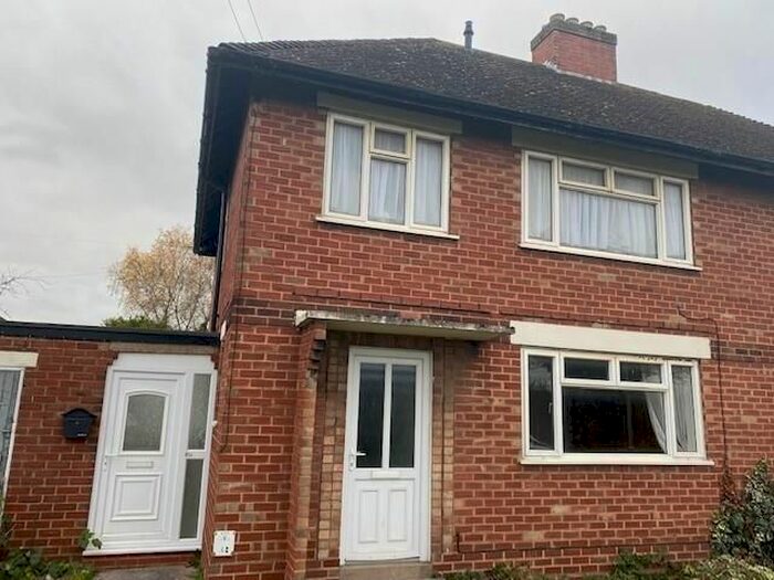 1 Bedroom Maisonette To Rent In A Fazeley Road, Tamworth, Staffordshire, B78