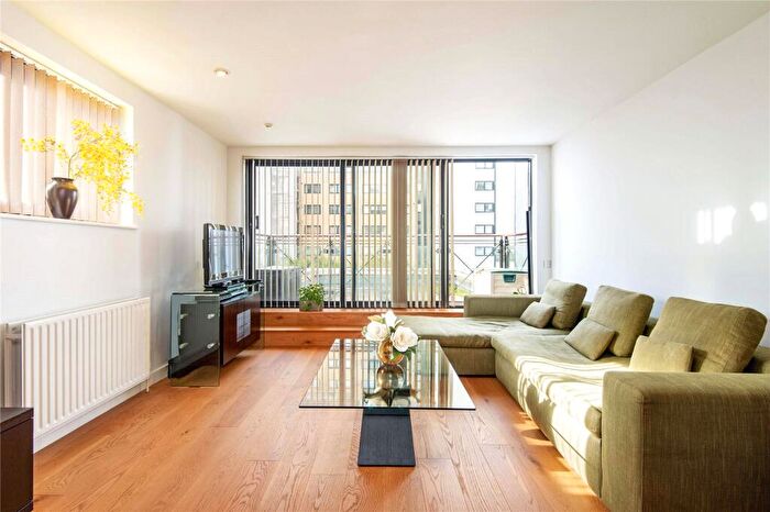 1 Bedroom Apartment For Sale In Ocean Wharf, E14