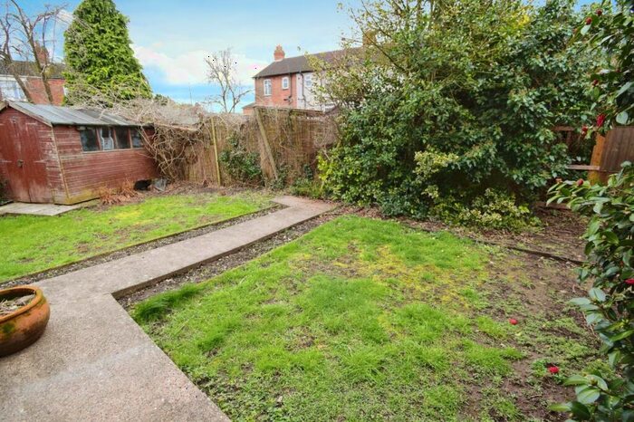 3 Bedroom Semi-Detached House For Sale In Hollow Crescent, Radford, Coventry, CV6