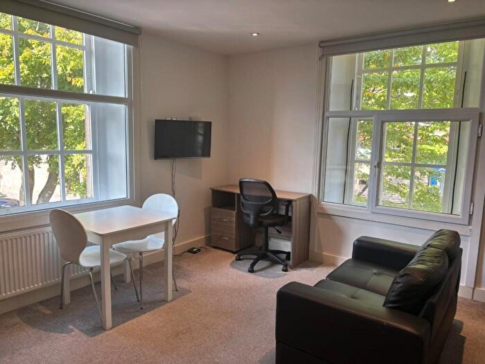 Studio To Rent In Flat, Glossop Road, S10