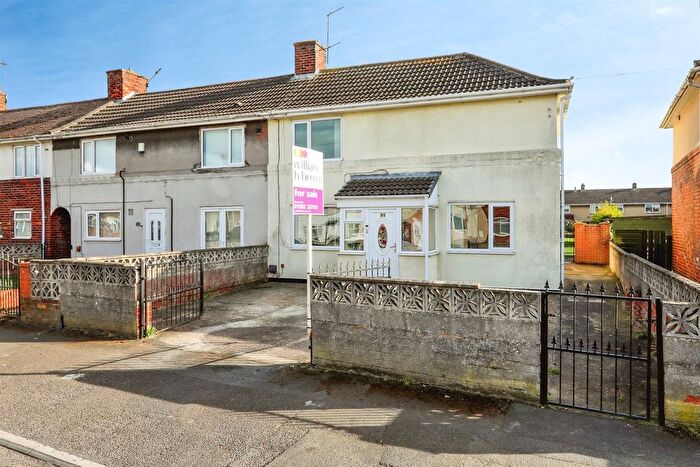 3 Bedroom Semi Detached House For Sale In Allenby Crescent, New Rossington, Doncaster, DN11