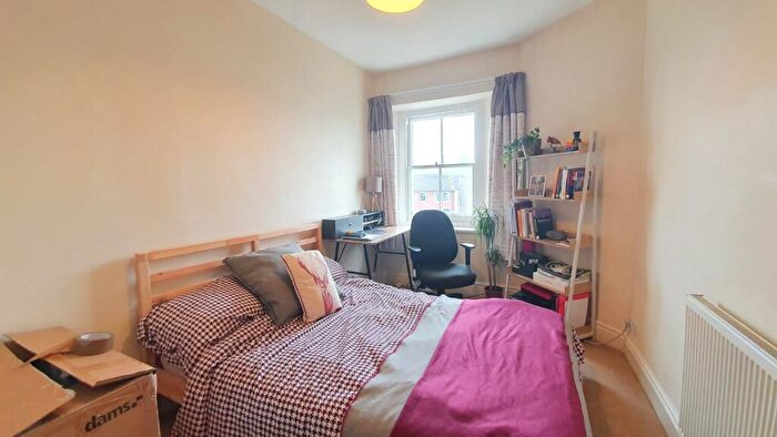 2 Bedroom Flat To Rent In Abbotsford Road, Redland, Bristol, BS6