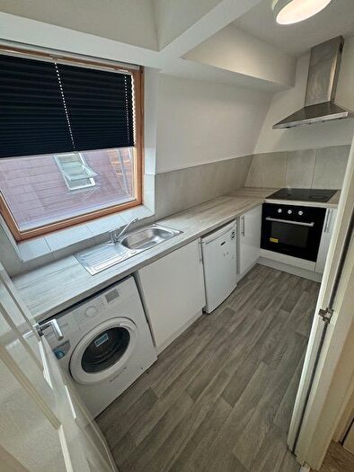 1 Bedroom Flat To Rent In Hibbert Street, Luton, LU1