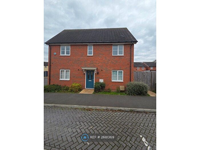 3 Bedroom Semi Detached House To Rent In Collerne Street, Romford, RM3