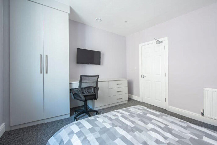 4 Bedroom House To Rent In Lucy Street, Lancaster, LA1