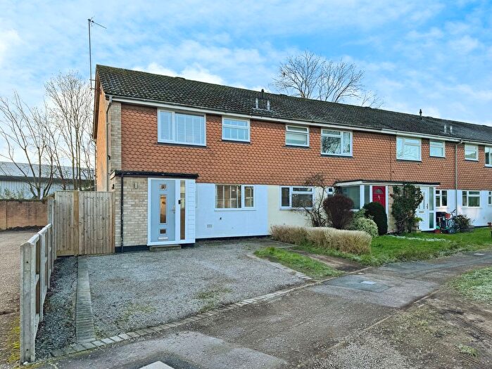 3 Bedroom End Terrace House For Sale In Stafford Close, Woodley, Reading, RG5