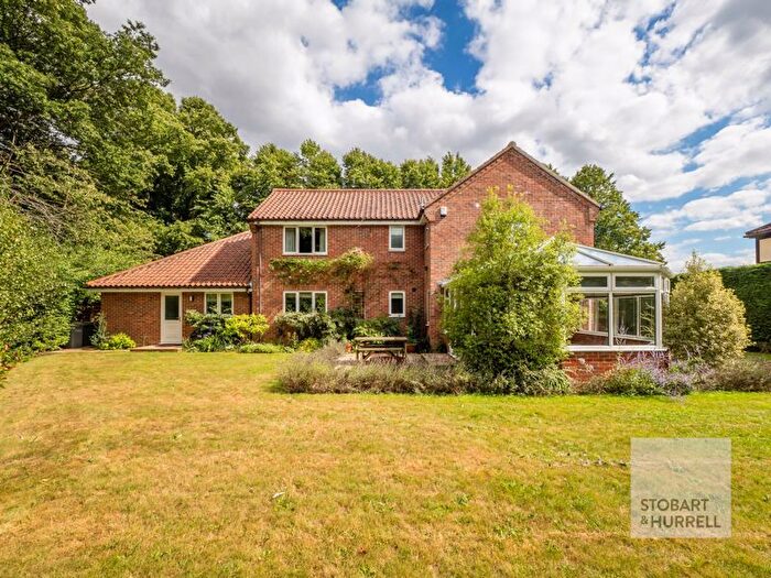 5 Bedroom Detached House For Sale In Westbourne Road, Coltishall, Norfolk, NR12