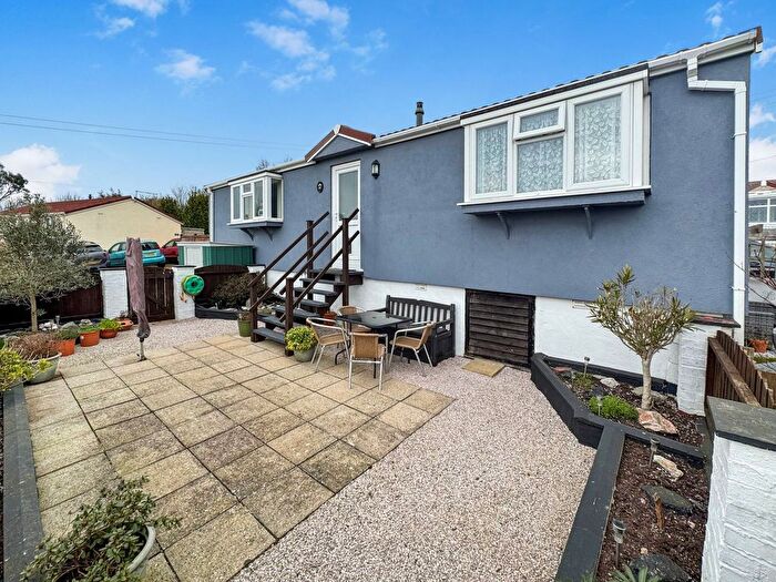 3 Bedroom Lodge For Sale In Totnes Road, Paignton, Devon, TQ4