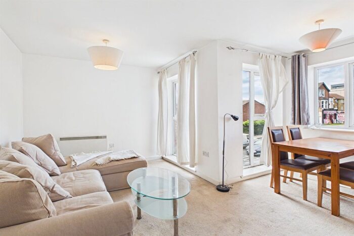2 Bedroom Flat To Rent In St Georges Court, Colliers Wood, SW19