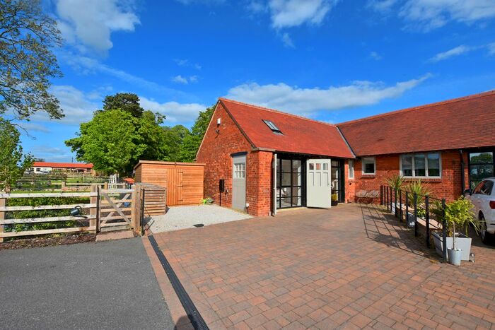 3 Bedroom Barn Conversion For Sale In Bore Tree Baulk, Dunnington, York, YO19