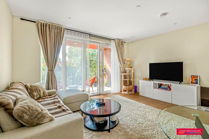 2 Bedroom Flat To Rent In The Clay Yard, - Liddell Road, NW6