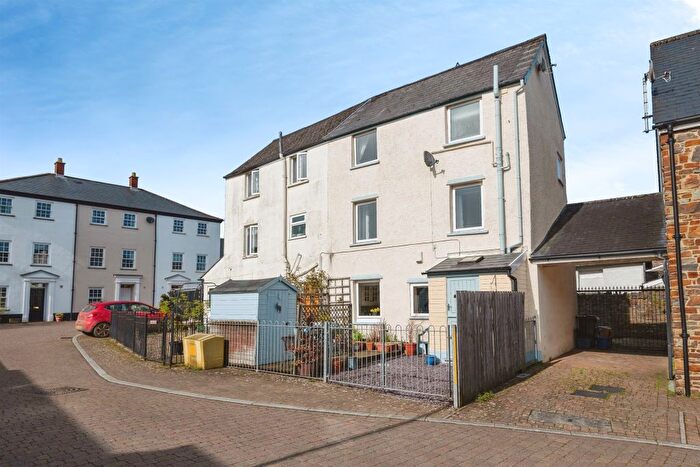 1 Bedroom Terraced House For Sale In Newton Square, Bampton, Tiverton, EX16