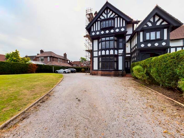 4 Bedroom Property To Rent In The Grange, Irlam Road, Flixton, Trafford, M41