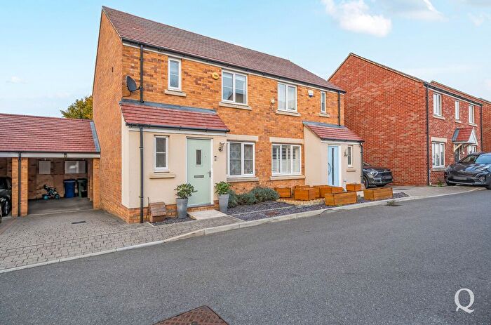 3 Bedroom Semi-detached House For Sale In Grass Emerald Crescent, Iwade, Sittingbourne, Kent, ME9