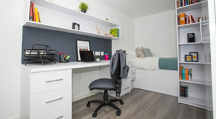 Studio To Rent In The Pavement, Popes Lane, London, W5