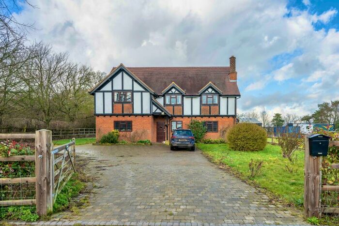 7 Bedroom Country House To Rent In Hastoe Hill, Hastoe, Tring, HP23