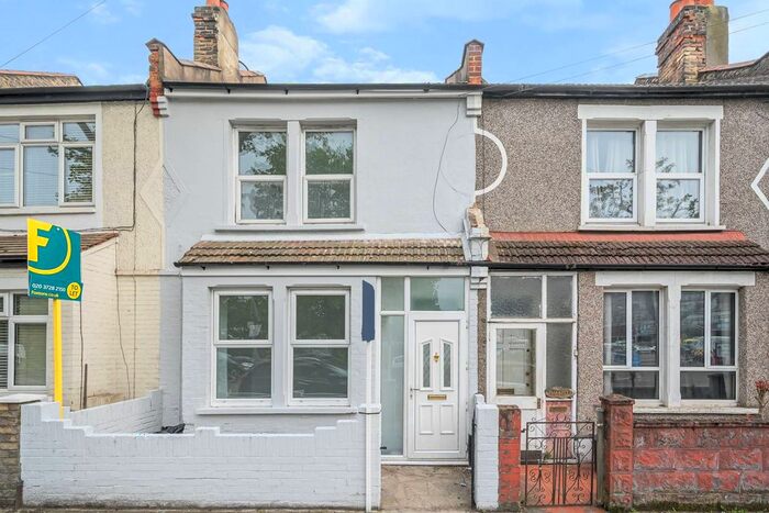 3 Bedroom Terraced House To Rent In Blackshaw Road, Tooting, London, SW17
