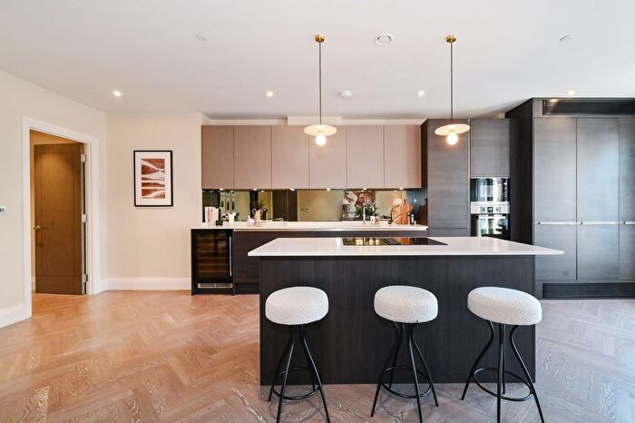3 Bedroom Flat To Rent In Marylebone Mansions, Molyneux Street, W1H
