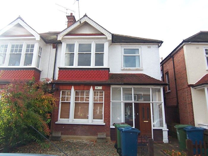 1 Bedroom Flat To Rent In Radnor Avenue, Harrow, HA1