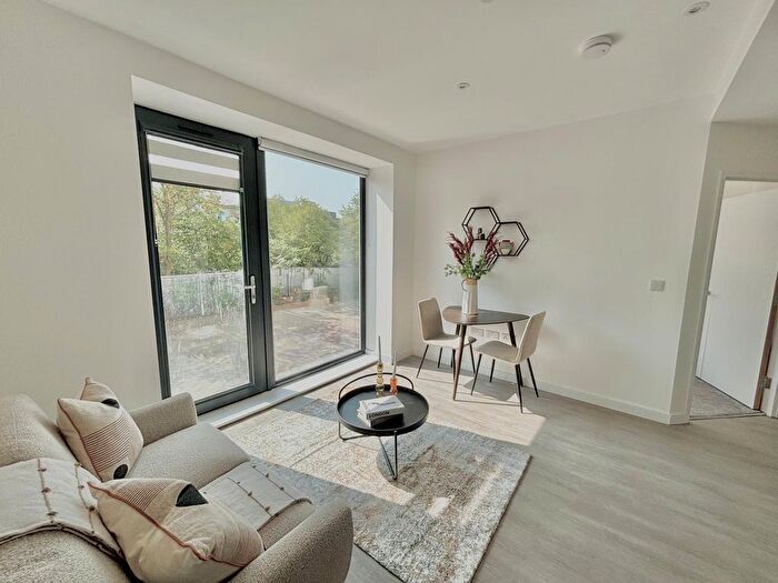 1 Bedroom Property To Rent In Silbury Boulevard, Milton Keynes, MK9