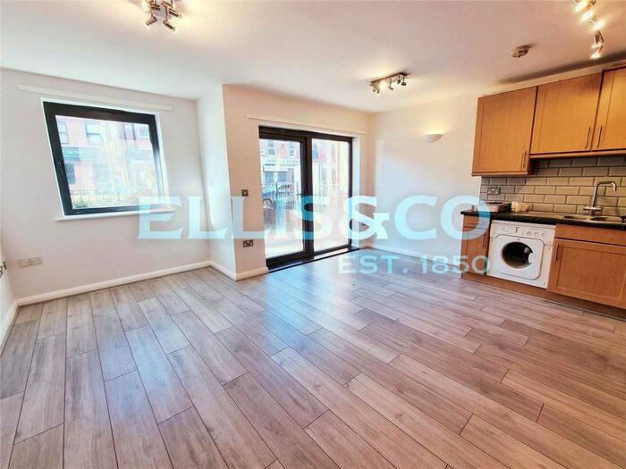 2 Bedroom Flat To Rent In Peterborough Road, Harrow HA1