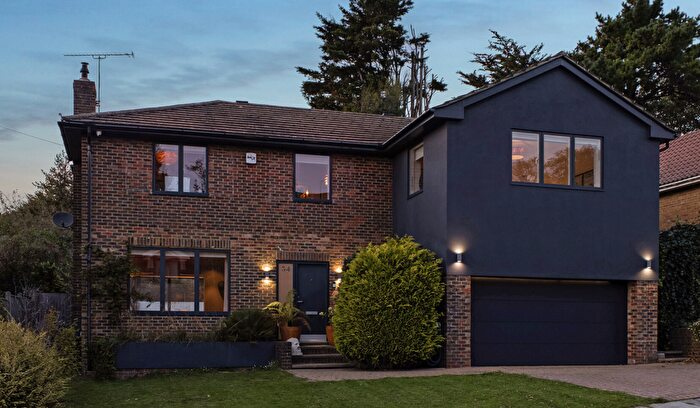 5 Bedroom Detached House For Sale In Hill Drive, Hove, BN3