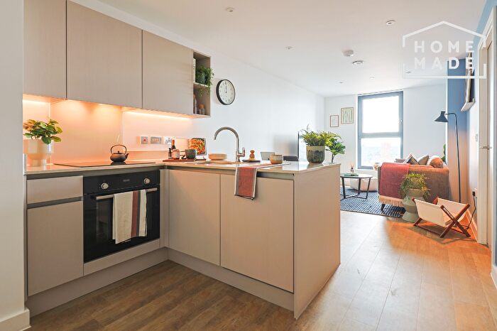 1 Bedroom Flat To Rent In Moor Street, Queensway, Birmingham, B4