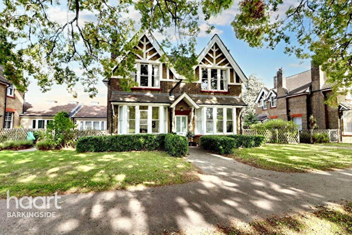 2 Bedroom Maisonette For Sale In Thomas Barnardo Way, Barkingside, IG6
