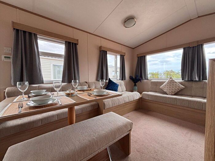 3 Bedroom Park Home For Sale In Silver Sands Holiday Park – Scotland, IV31