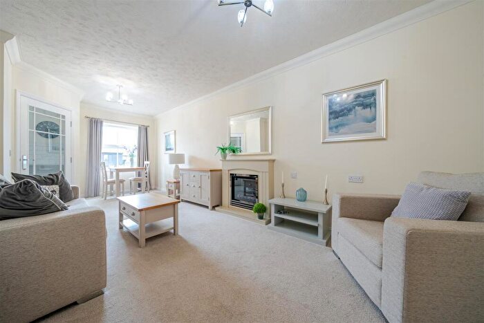 1 Bedroom Retirement Property For Sale In Moorhouse Lodge, Huntingdon, PE29