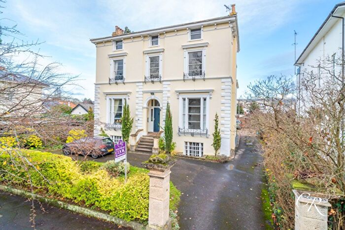 2 Bedroom Flat For Sale In Scoriton, Pittville Crescent, GL52