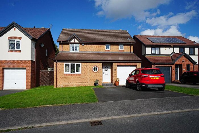 House For Sale In Linden Park Grove, Chesterfield, S40
